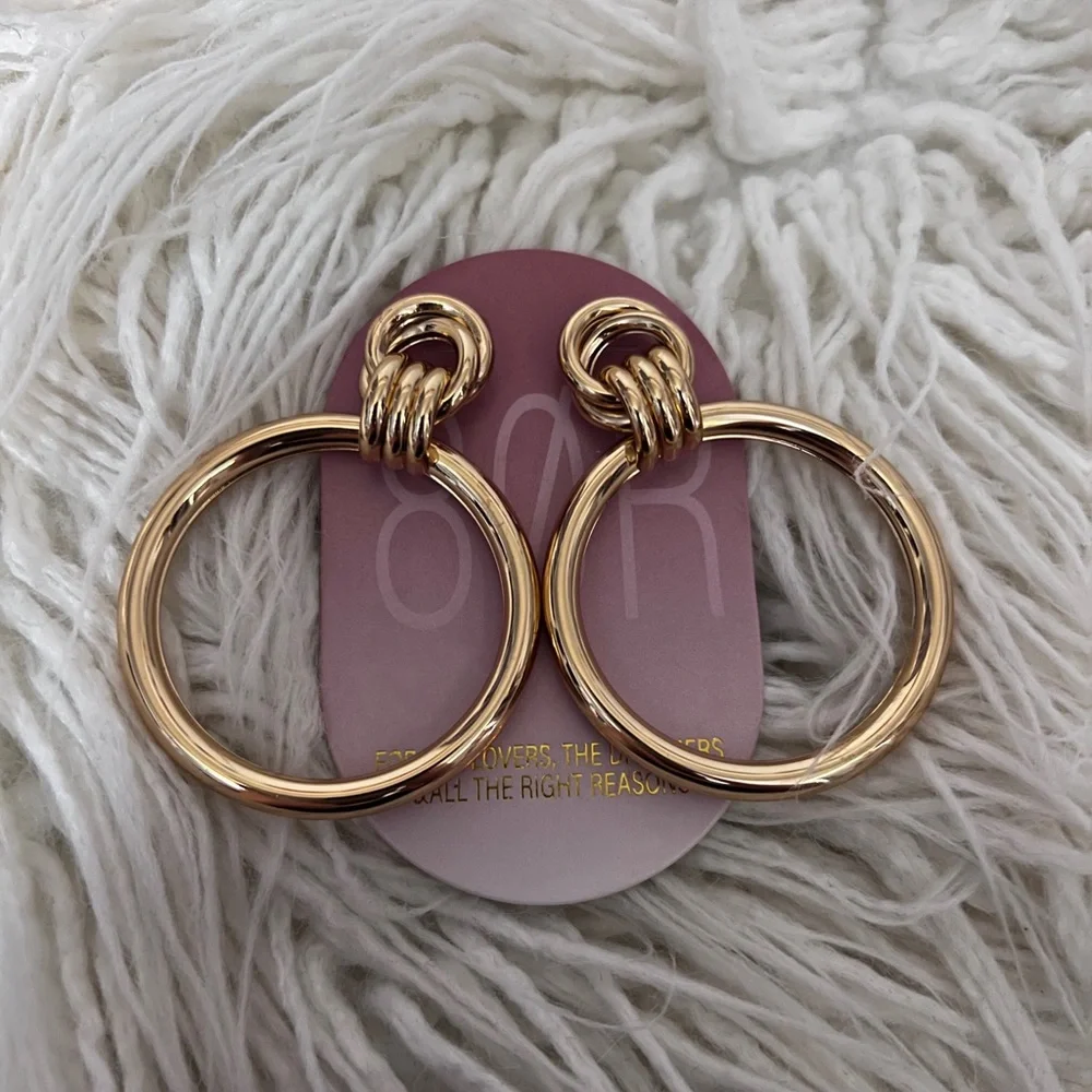 8 Other Reasons Gold Hoop Earrings - Picture 2 of 3